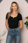 Tricou reiat cu decolteu - IASMIN - Negru - Tricou - BWEAR.RO